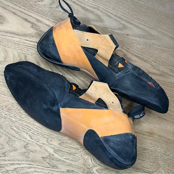 SCARPA Mens Instinct VS Climbing Shoes Black Orange Rock Sneakers Italy 14.5