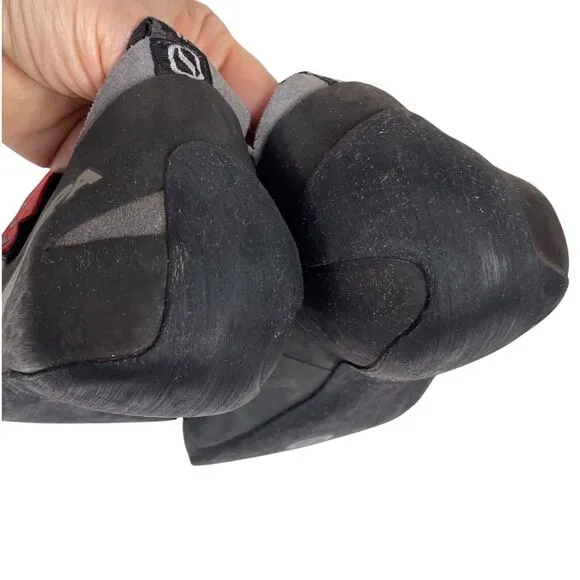 SCARPA Men's Reflex Climbing Bouldering Shoe Size 10.5 Suede Gray Red