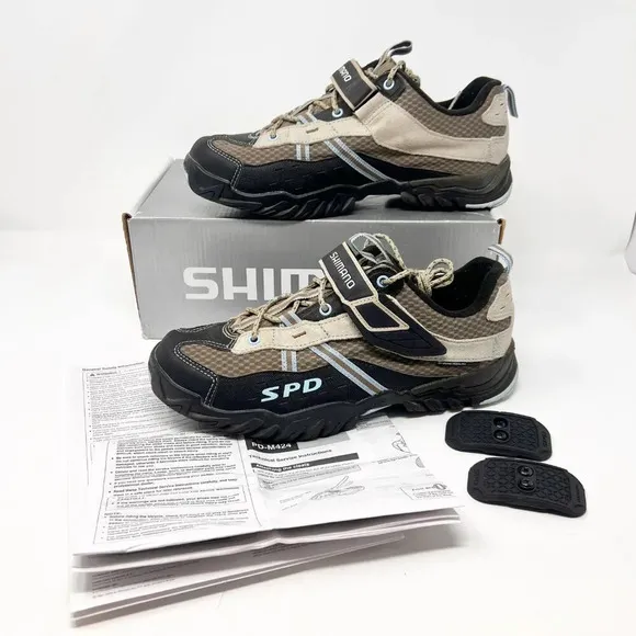 Shimano 2 bolt cycling shoes Size 9.5