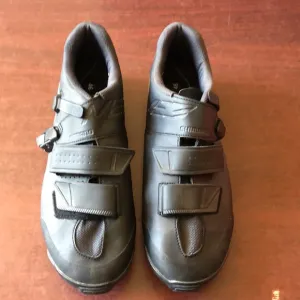 Shimano Cycling Shoes with cleats