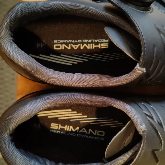 Shimano mens cycling shoes ME-400 size 44eu all black