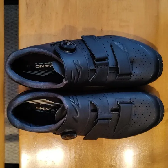 Shimano mens cycling shoes ME-400 size 44eu all black