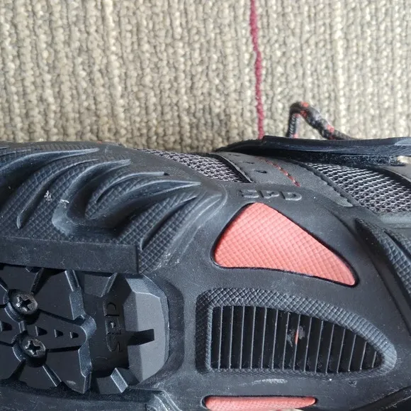 Shimano SH-WM43 Womens Size EU 37 US 5.5 Gray