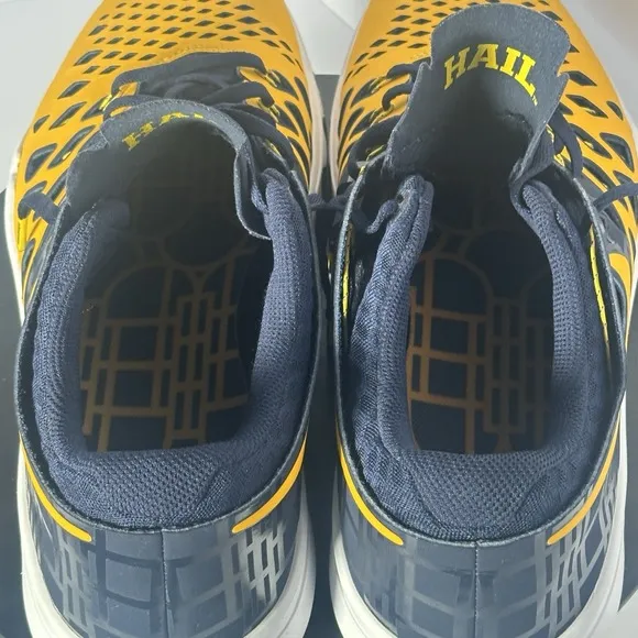 Size 12.5 - Nike Train Speed 4 Michigan Wolverines UofM