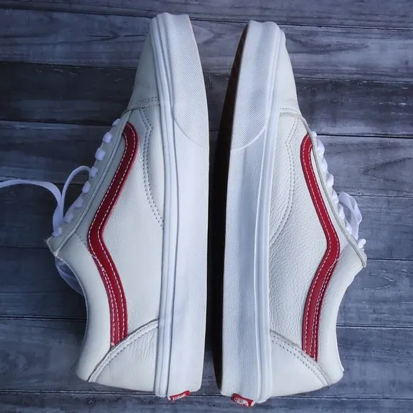 SIZE 9.5 MEN'S / WOM'S 11. Vans Old Skool Skate leather sneakers shoes.