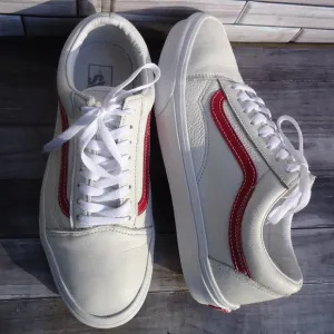 SIZE 9.5 MEN'S / WOM'S 11. Vans Old Skool Skate leather sneakers shoes.