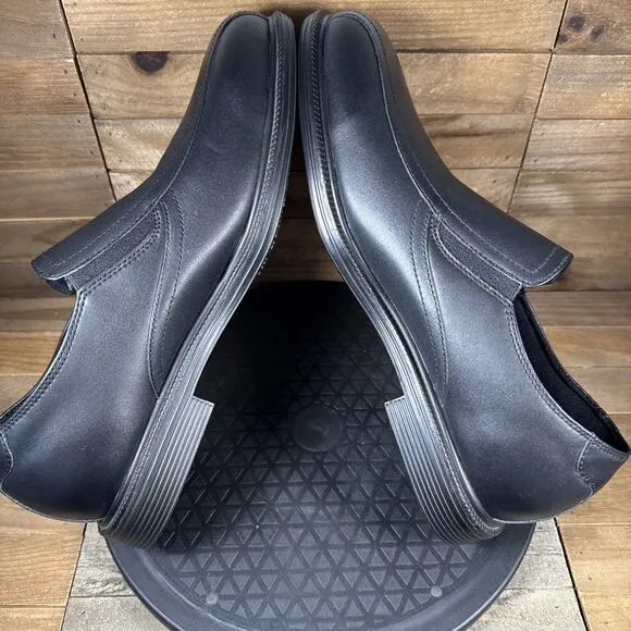 Skechers Mens Size 11 Black Work Relaxed Fit Gretna Slip Resistant Slip On Shoes