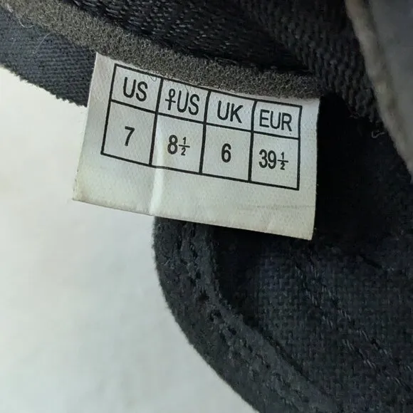 So iLL Climbing Bouldering Shoes black velcro