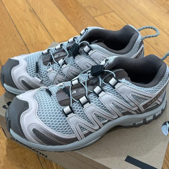 Solomon XA Pro 3D Seasonal Sneaker in Silver Cloud, Iron, Hushed Violet Size 5.5