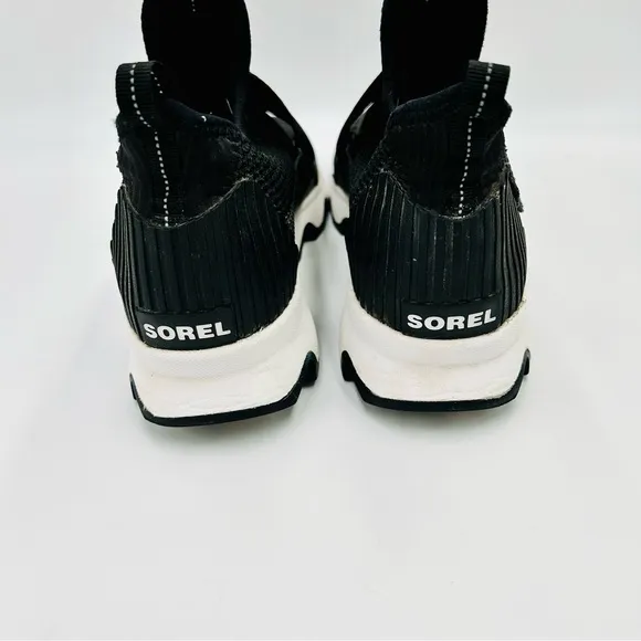 Sorel boots Kinetic Sneak trail running shoes comfort black gray women Size 8.5