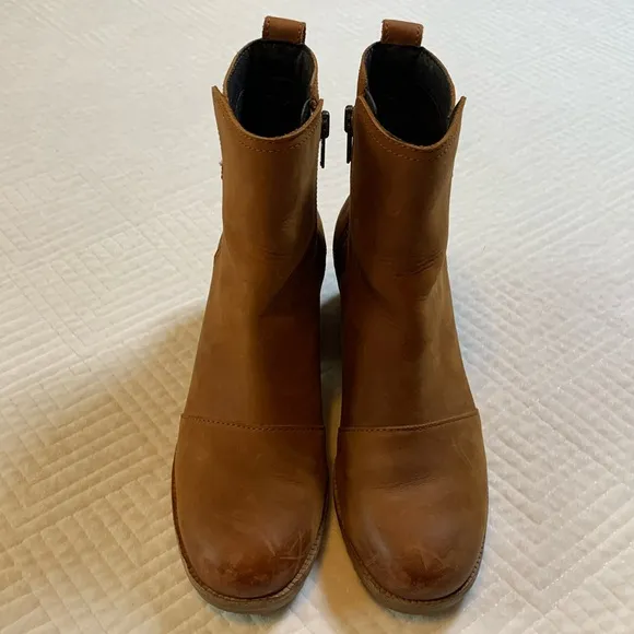 SOREL Cate Booties Leather Ankle Booties, Camel (Iced Tea), Waterproof, Size 6