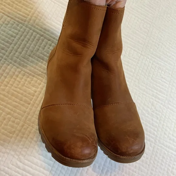 SOREL Cate Booties Leather Ankle Booties, Camel (Iced Tea), Waterproof, Size 6