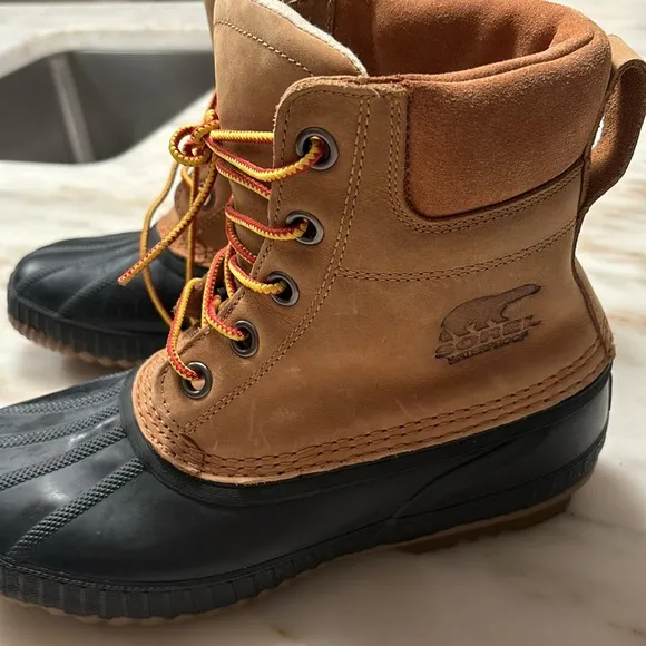 Sorel Cheyanne II Waterproof Duck Boots NM2575-224 Chipmunk Tan Black Mens 8