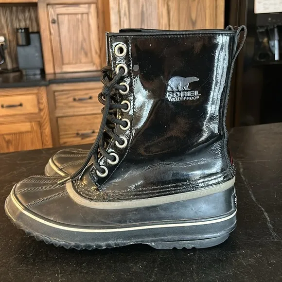 Sorel Dahlia Patent Leather MidCalf Waterproof Winter Lined Boots Black Womens 9
