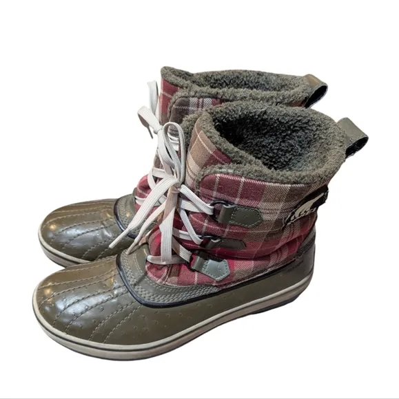 Sorel Green Red Plaid Tivoli Waterproof Sherpa Lined Boots Size 9