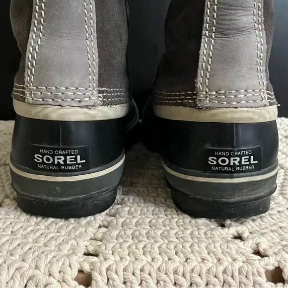 Sorel Joan of Arctic Waterproof Boots size 8