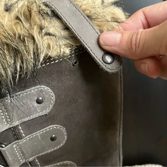 Sorel Joan of Arctic Waterproof Boots size 8