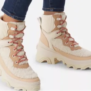 SOREL NWT Brex Women’s Winter Boots Cozy Lace Waterproof size 8.5M ski trip