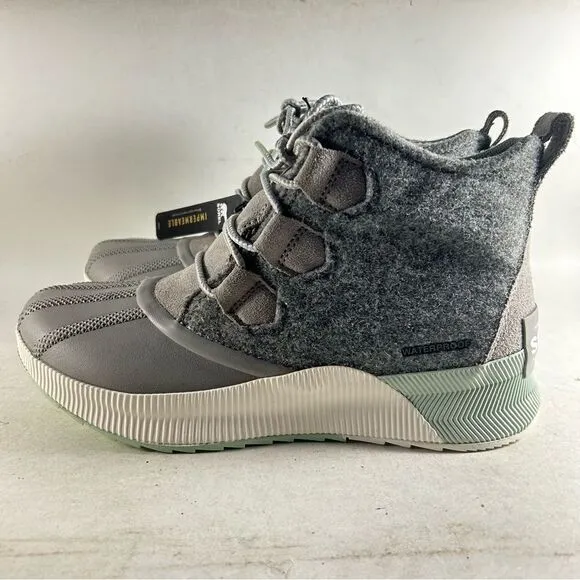 Sorel Out N About III Classic Waterproof Boots Dove Gray Size 6.5 NL4428-082