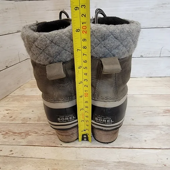 Sorel Slimpack ll short lace up boots