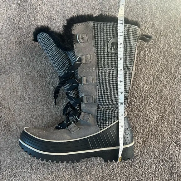 Sorel Tivoli High II Women’s 8 Boots