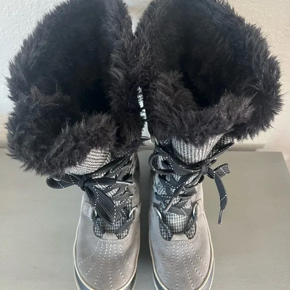 Sorel Tivoli High II Women’s 8 Boots