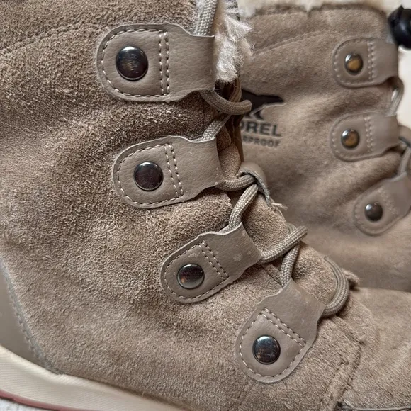 Sorel Unisex Kids Whitney II Suede Boots Size 4