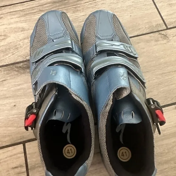 Specialized BG Blue Leather Cycling Carbon 2 Bolt Shoes 41 men’s 9.5