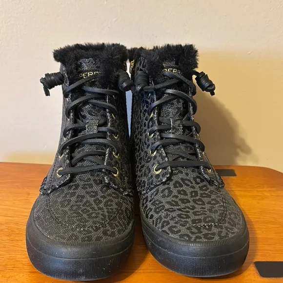 Sperry Crest Vibe Canvas High Top Sneaker