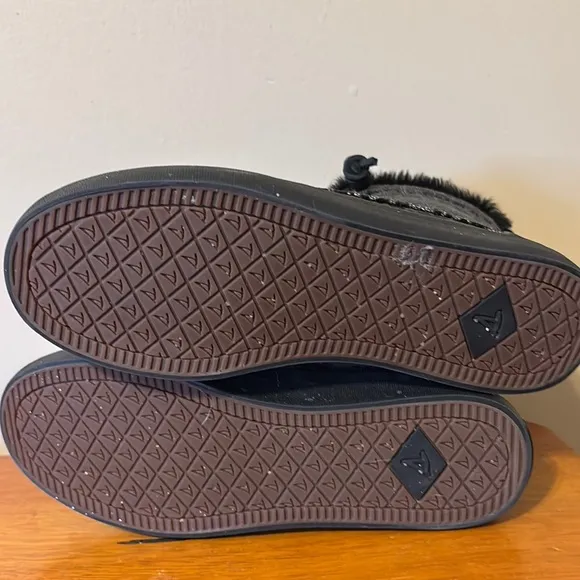 Sperry Crest Vibe Canvas High Top Sneaker