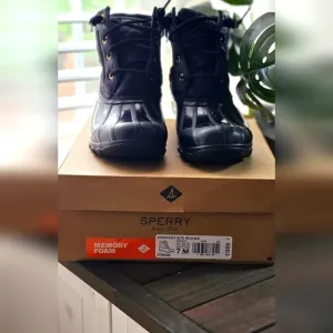 Sperry Memory Foam Waterproof Duck Boots