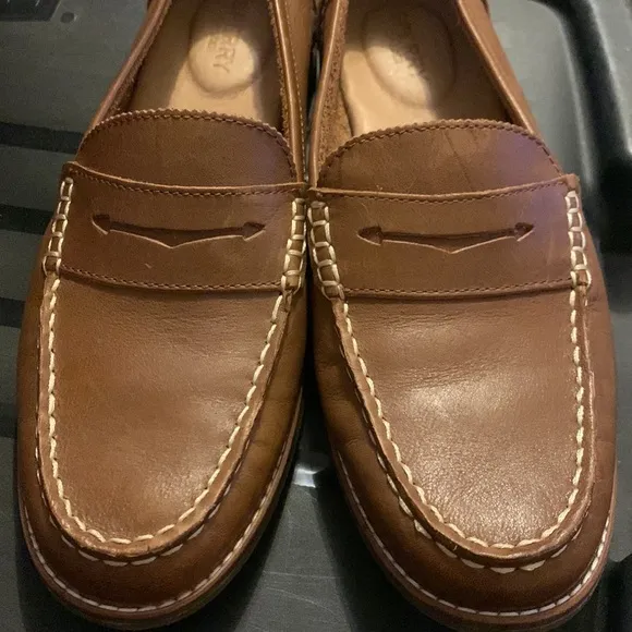 SPERRY TOP SIDER SIZE 9