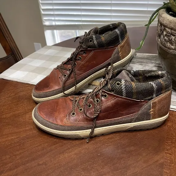Steve Madden Peerow chukka Leather Lace Up High Top Sneaker Boots Shoes