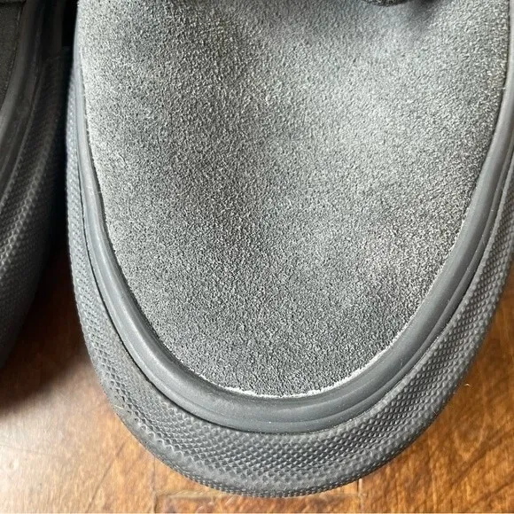 Straye Fairfax Carbon Suede Lo Top Skate Shoes, size 8