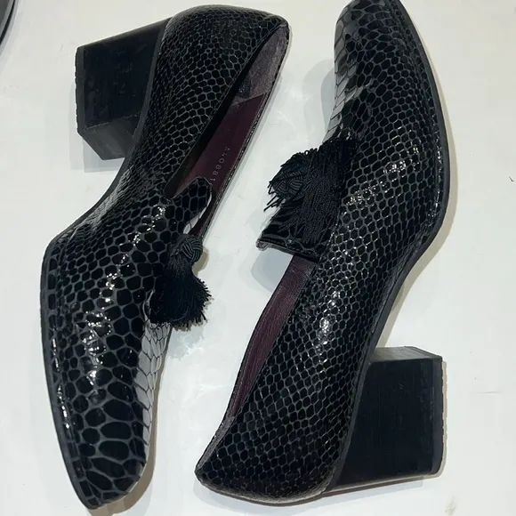 Stuart Weitzman set of 2 almond toe high heels and oxford kitten heels