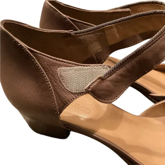 Sundance Alyssa Ankle Strap Low Heel Pointed Toe Leather Shoes Caramel Size 10