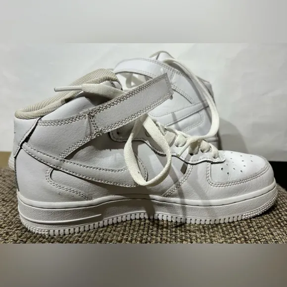 Super Cute Youth Size 5.5 - Nike Air Force 1 LE Mid Triple White