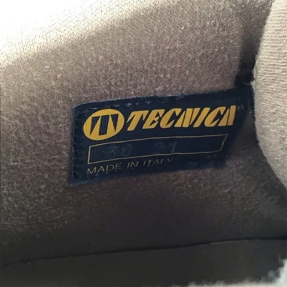 Tecnica Black Calf Hair Apres Ski Boots.