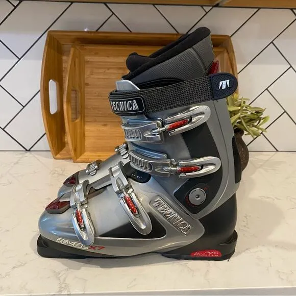 Tecnica Rival X7 Ski Boots Ultra Fit Downhill Touring Alpine silver red sz 10