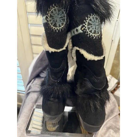 Tecnica Skandia Apres Ski Goat Hair Black Winter Boots Woman's Size: 41(9)