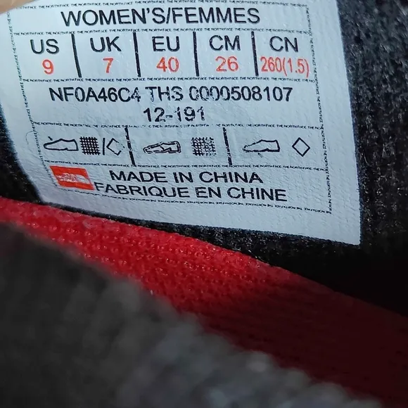 The North Face Oscillate Trail Black Red Running Sneakers Women's Shoes Size 9