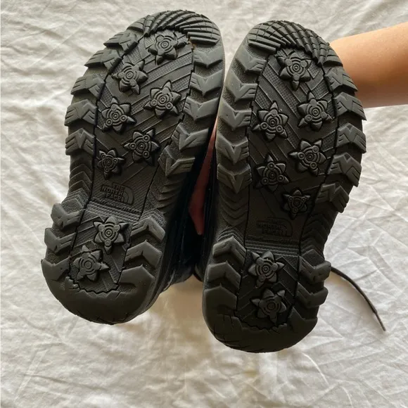 The North Face Unisex Waterproof Kid’s Boots Size 12 Thermoball Fall Winter