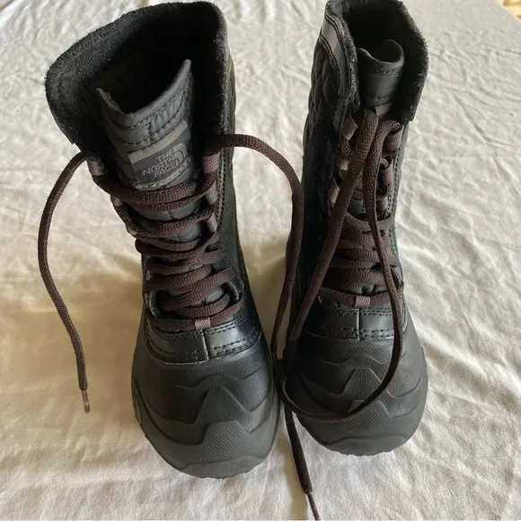 The North Face Unisex Waterproof Kid’s Boots Size 12 Thermoball Fall Winter