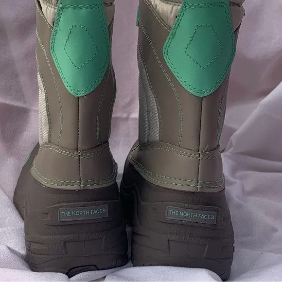 The North Face Waterproof/Insulated Boots (Size 4) Gray w/Seafoam Green Trim
