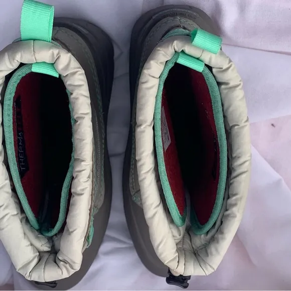 The North Face Waterproof/Insulated Boots (Size 4) Gray w/Seafoam Green Trim