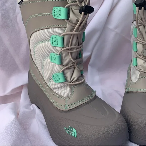 The North Face Waterproof/Insulated Boots (Size 4) Gray w/Seafoam Green Trim