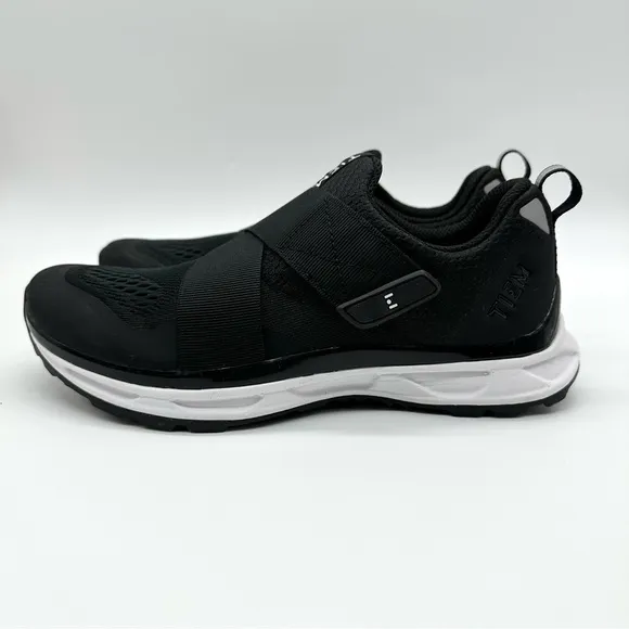 TIEM Black and White Slipstream Performance Women’s Cycling Shoes New w/ Cleats