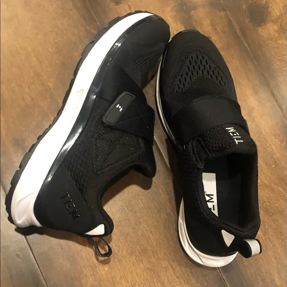TIEM Slipstream Cycling Shoe /Sneaker NEW