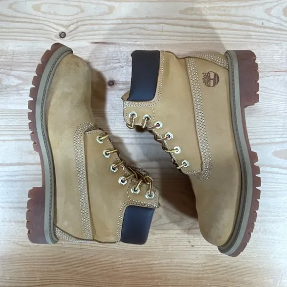 Timberland 6 Inch Waterproof Boots # 12709Youth Boy’s Size 3 M Wheat Buc