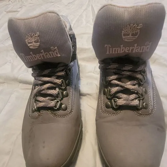 Timberland 8.5 Boots Moss Green/Beige/ Pink Trim 83373 3422 Hike, Hunt, Climb,